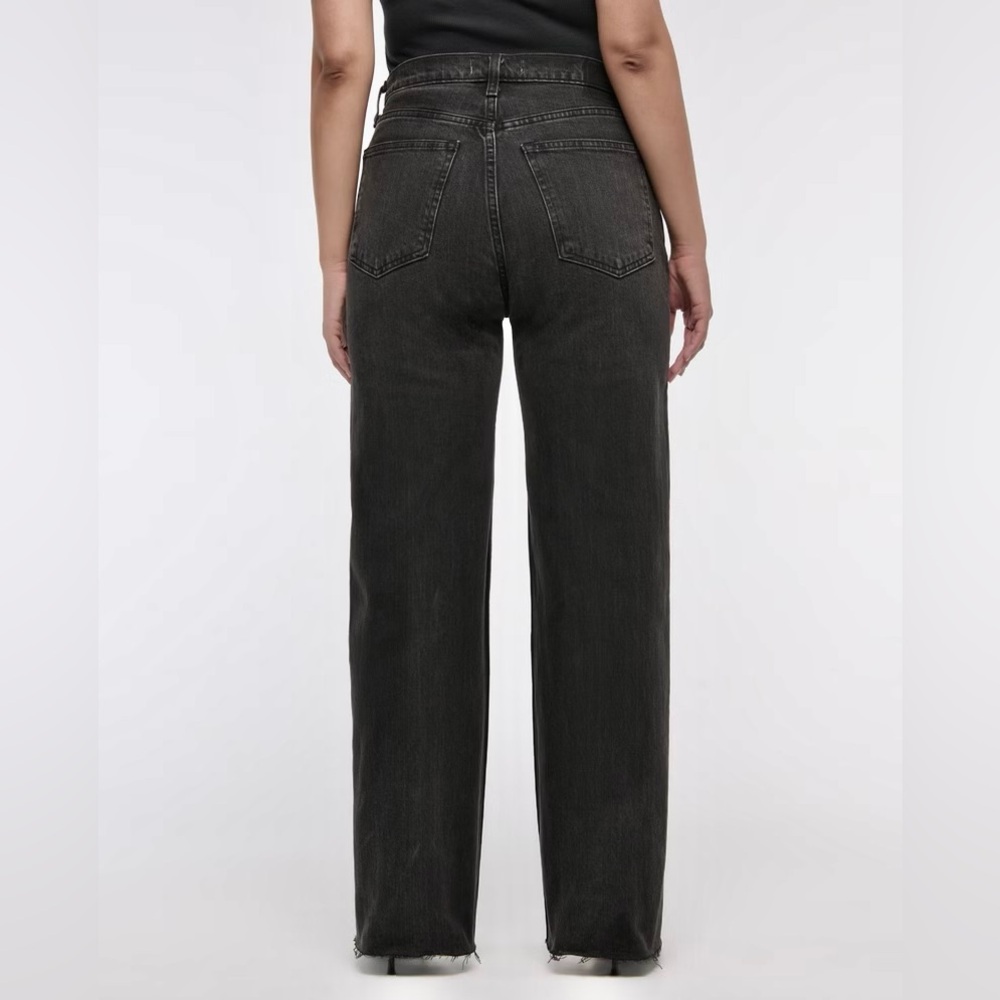 NWT Abercrombie & Fitch- The 90's Relaxed Jeans- High Rise- Washed Black Raw Hem - Picture 7 of 15